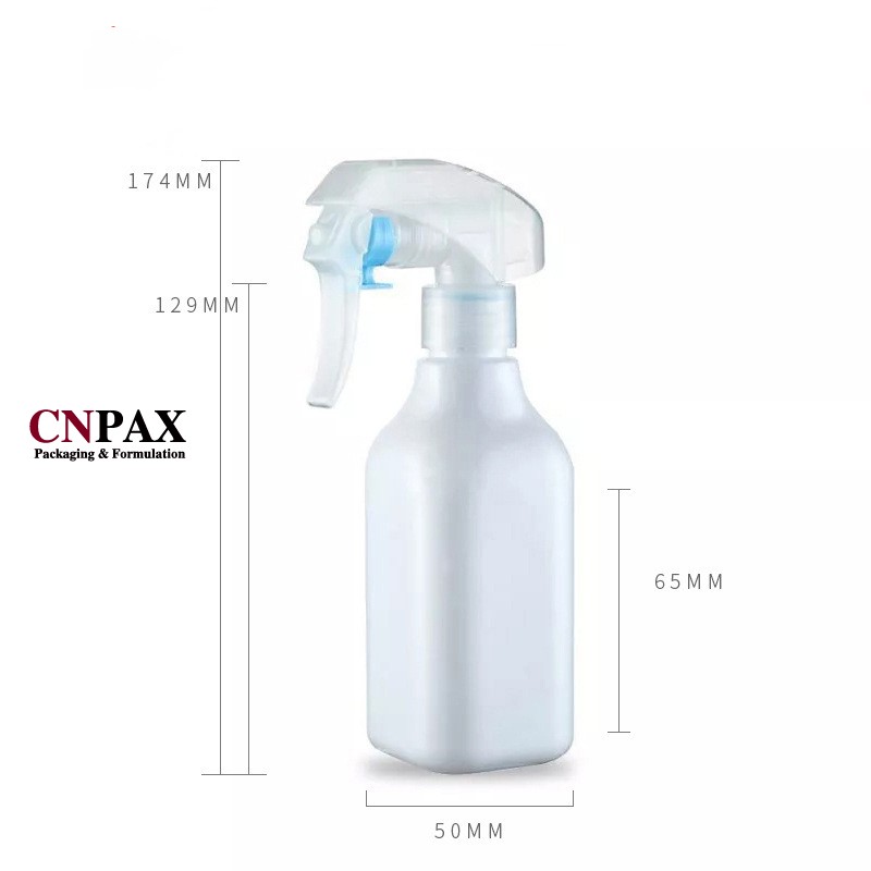 square plastic spray bottles