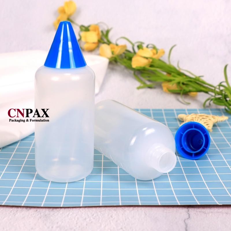 squeezable boston round HDPE plastic bottles